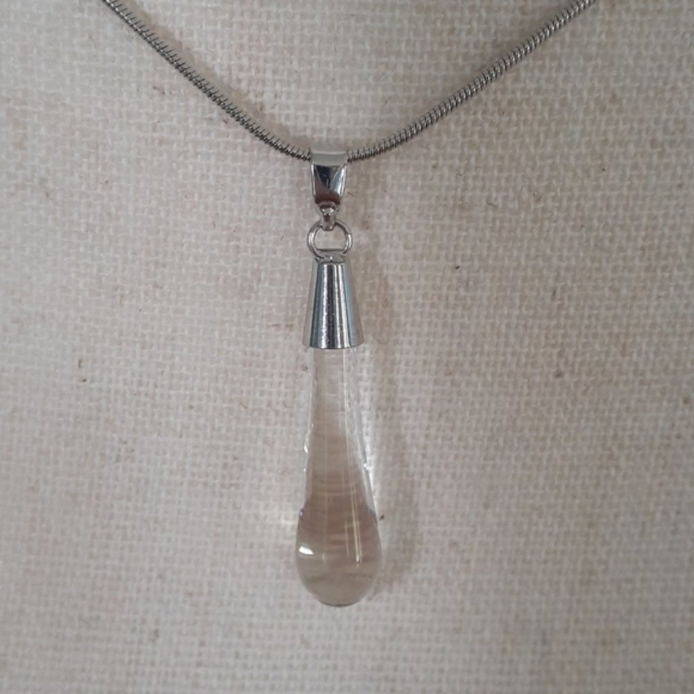 x D'Issey silver chain with glass teardrop charm